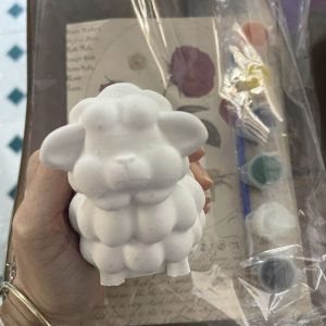 Tô tượng thạch cao – Set tượng cừu xinh xắn kèm dây màu và cọ